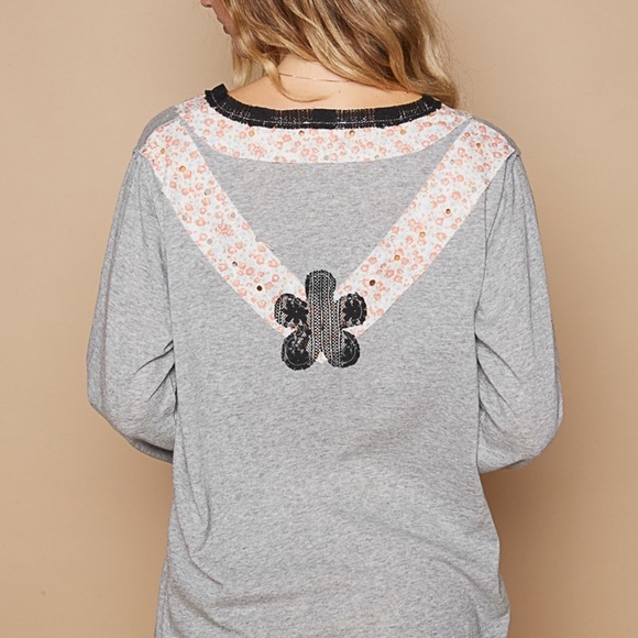 Pol Clothing Grey Lace Flower Patch Relaxed Fit Long Sleeve V Neck Top S-L Boho - Picture 5 of 6